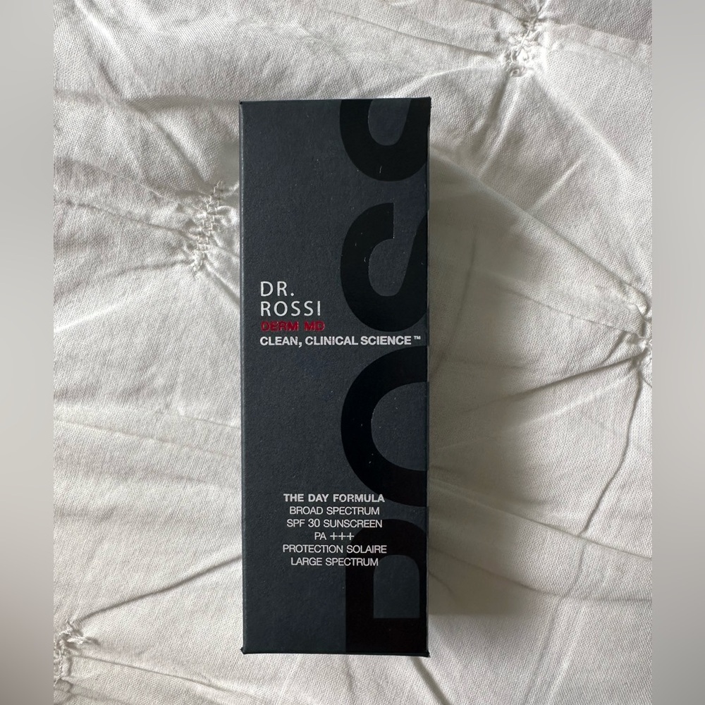 Black Minimalist Suncare Skincare Collection